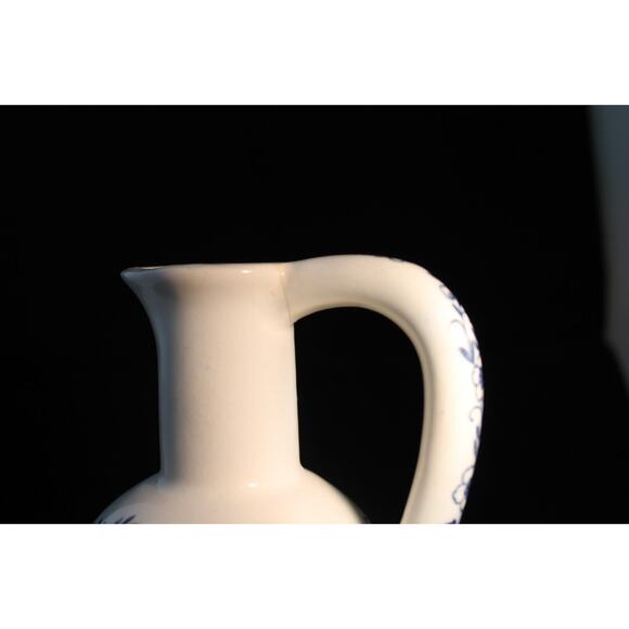 BLUE PEONY Vinegar & Oil Pitchers w/one lid 1950's Beautiful Vintage - Picture 9 of 9